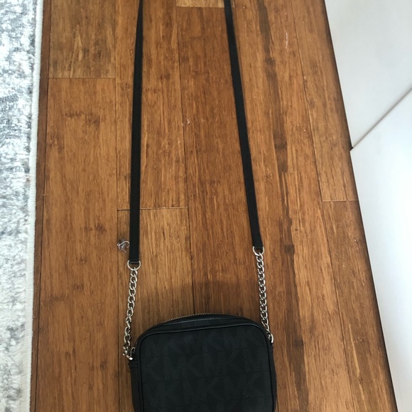 Black Michael Kors jet set crossbody bag - Picture 3 of 4